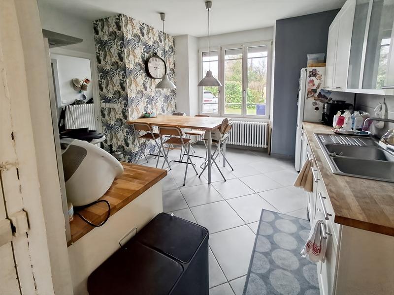 Maison - 185 m² - 7 pièces