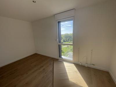 Appartement - 94 m² - 4 pièces