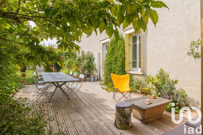 Maison - 257 m² - 8 pièces