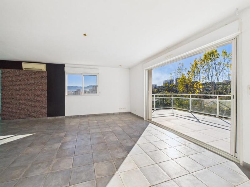 Appartement - 111 m² - 4 pièces