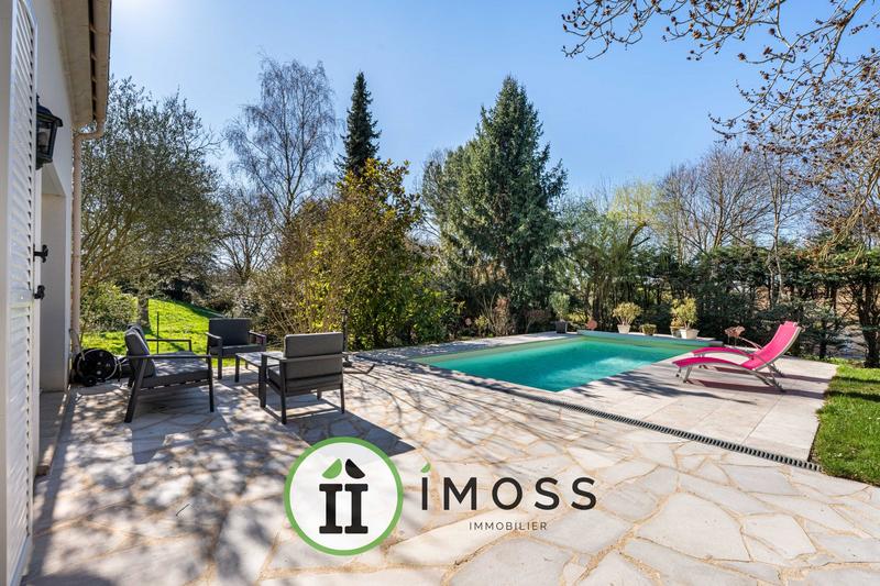 Maison contemporaine - 197 m² - 5 pièces