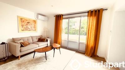 Chambre - 14 m² - 1 pièce