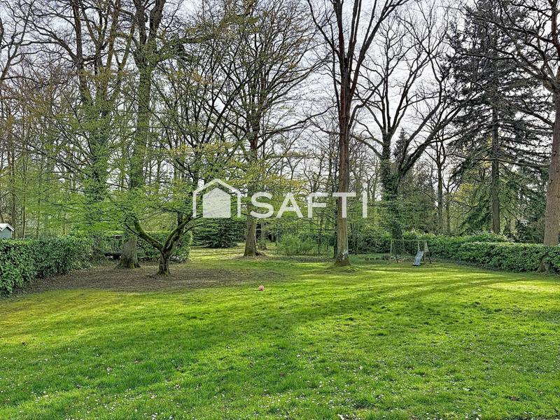 Maison - 240 m² - 7 pièces