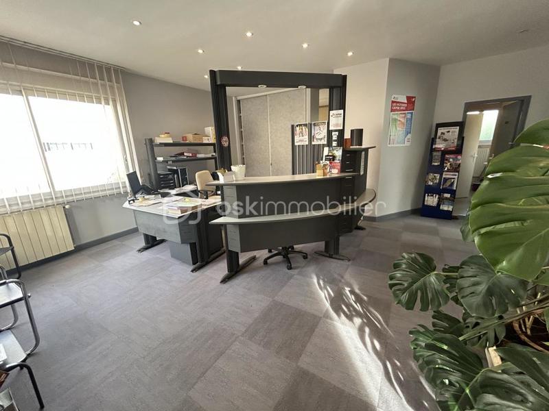 Maison - 181 m² - 5 pièces