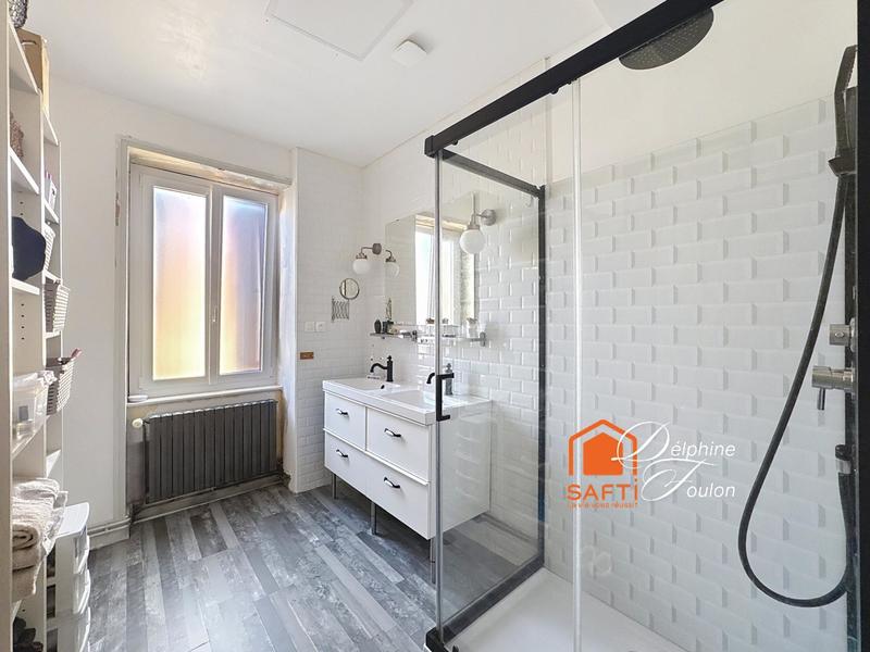 Maison - 145 m² - 5 pièces