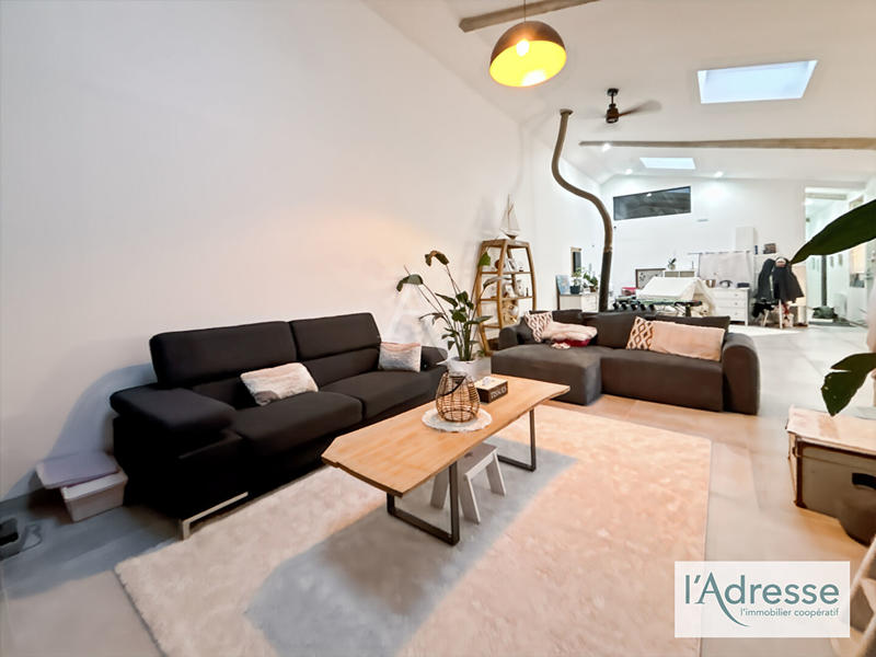 Local d'activité / Entrepôt - 2 000 m² - 5 pièces