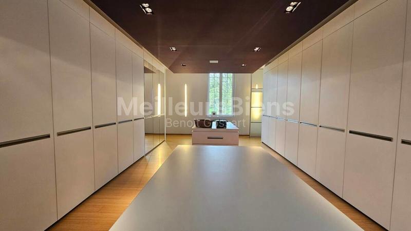 Château - 800 m² - 15 pièces