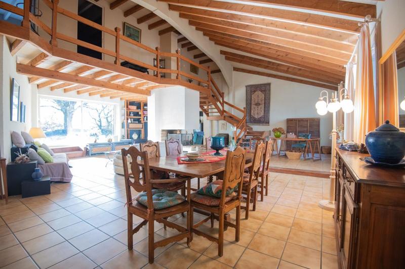 Maison - 260 m² - 2 pièces
