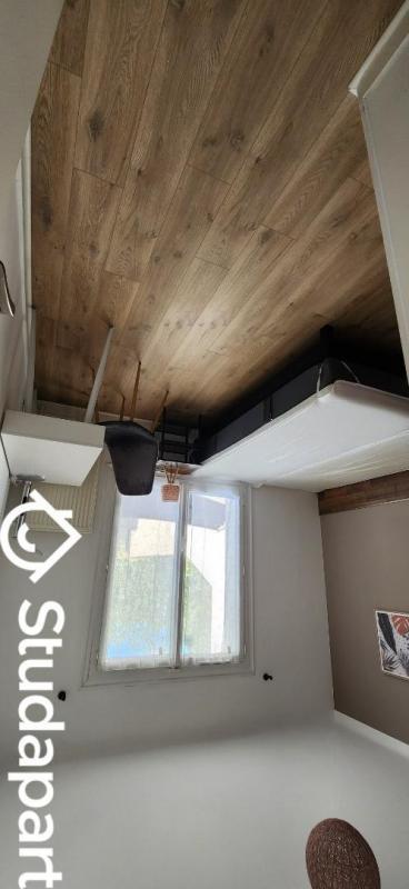 Chambre - 9 m² - 1 pièce