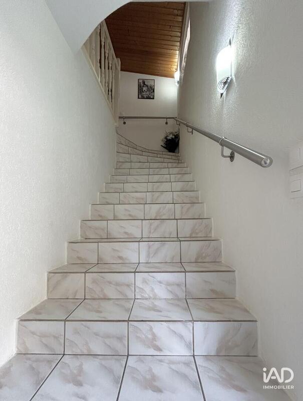 Maison - 105 m² - 5 pièces