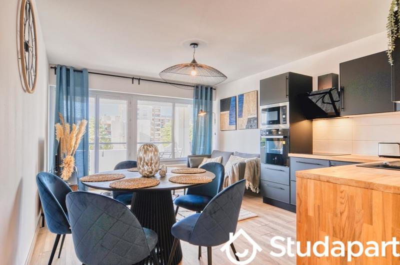 Chambre - 13 m² - 1 pièce