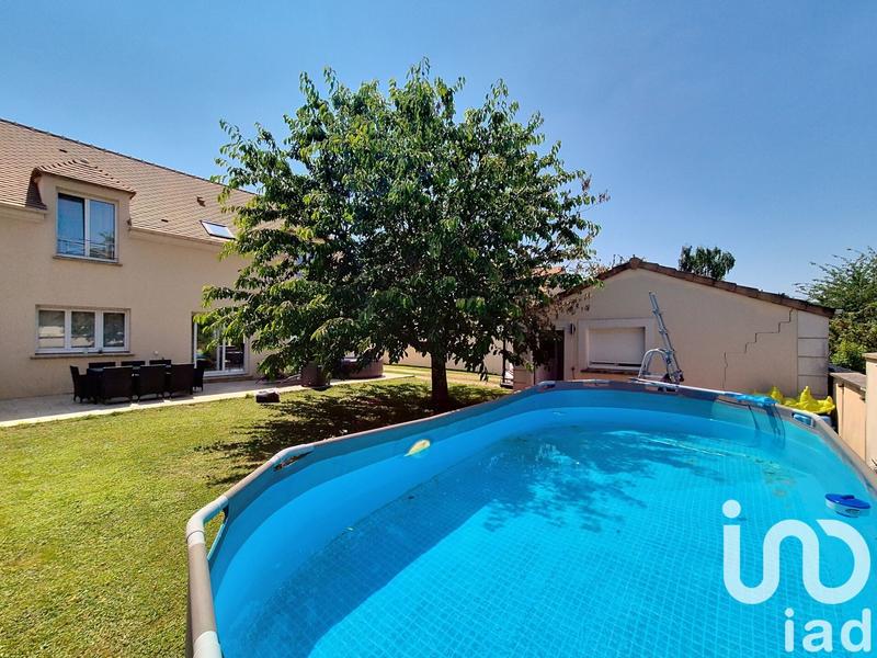 Maison - 175 m² - 8 pièces