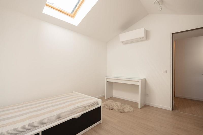 Maison - 212 m² - 8 pièces