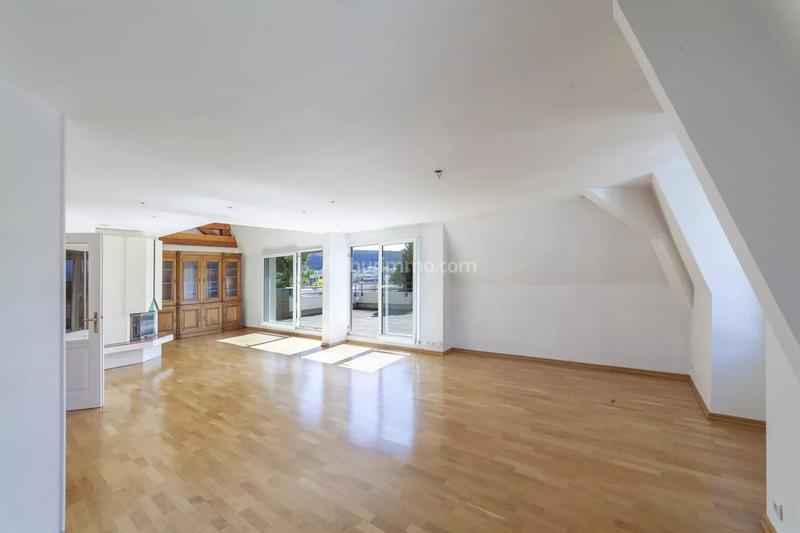 Appartement - 137 m² - 5 pièces