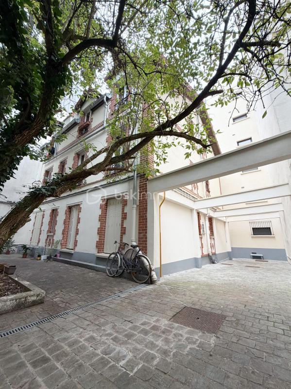 Studio - 15 m² - 1 pièce