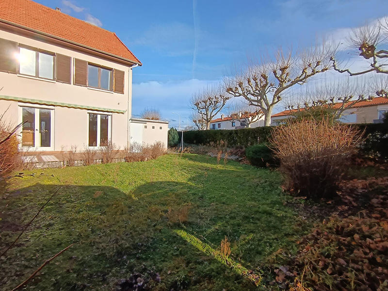 Maison - 111 m² - 6 pièces