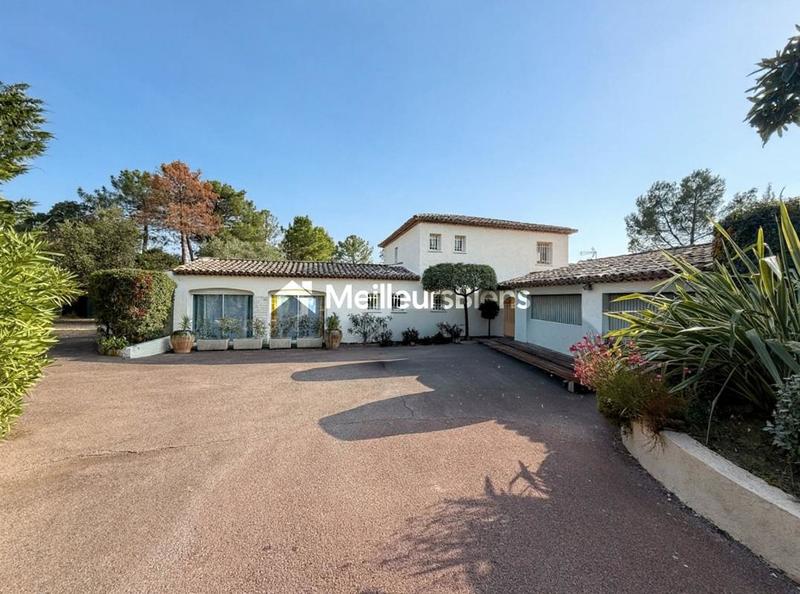 Maison de campagne - 268 m² - 8 pièces