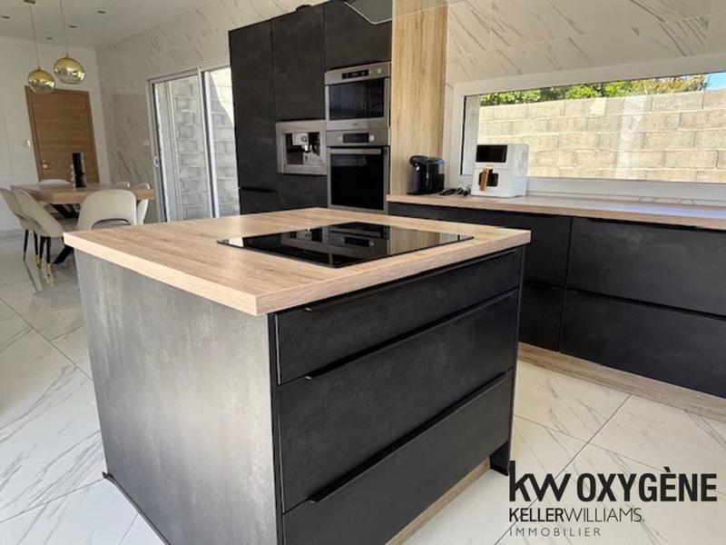 Maison - 130 m² - 5 pièces