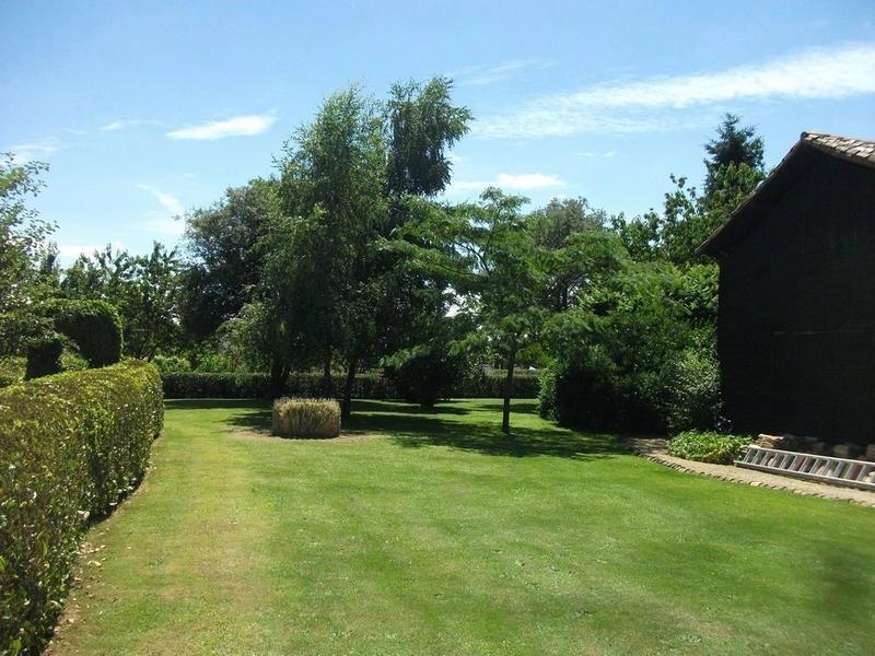 Maison - 230 m² - 13 pièces