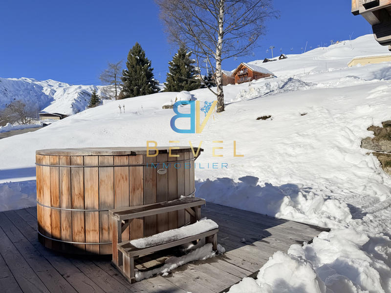 Châlet - 339 m² - 10 pièces