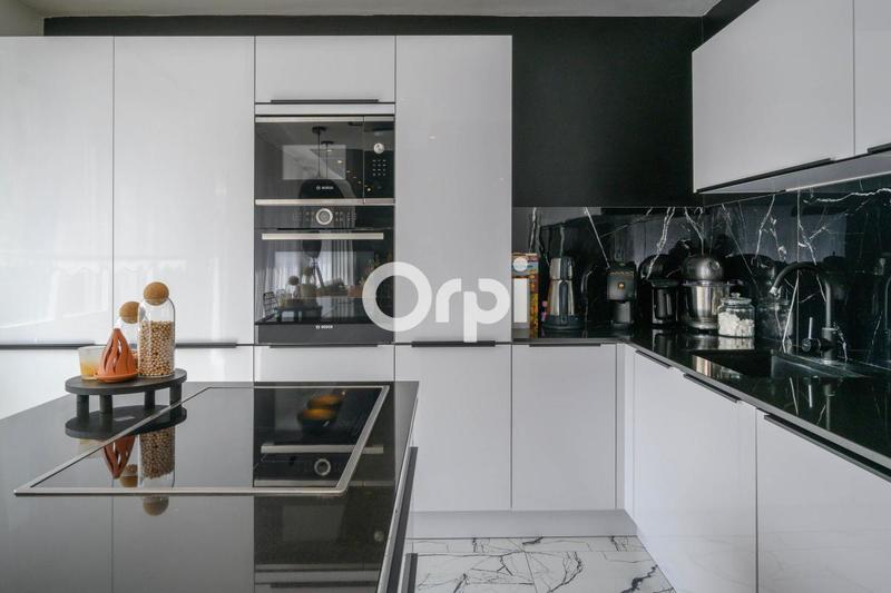 Appartement - 90 m² - 4 pièces