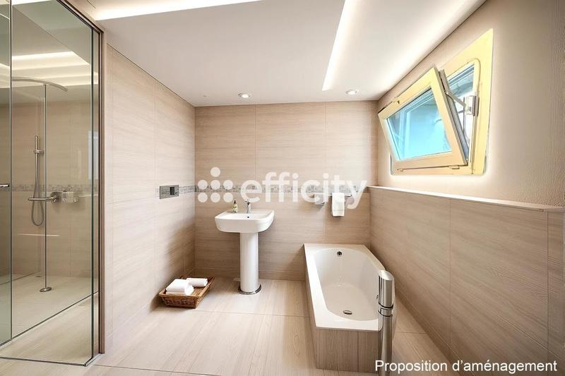 Maison - 215 m² - 6 pièces