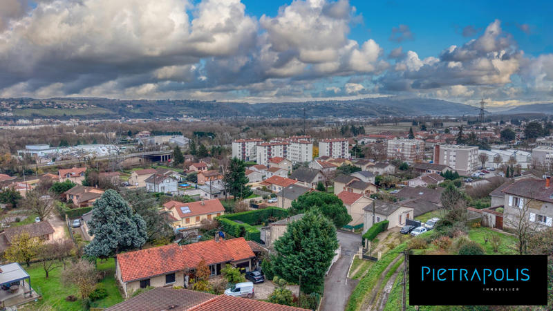 Appartement - 80 m² - 3 pièces