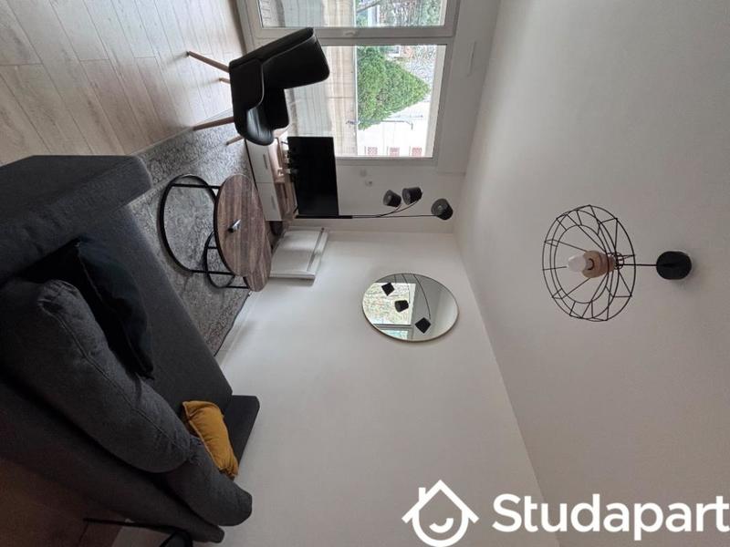 Chambre - 12 m² - 1 pièce