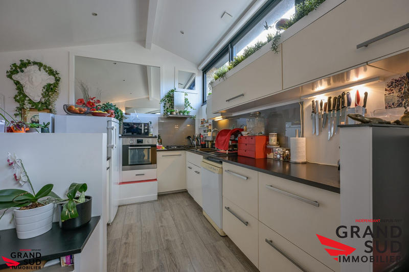 Maison ancienne - 250 m² - 11 pièces