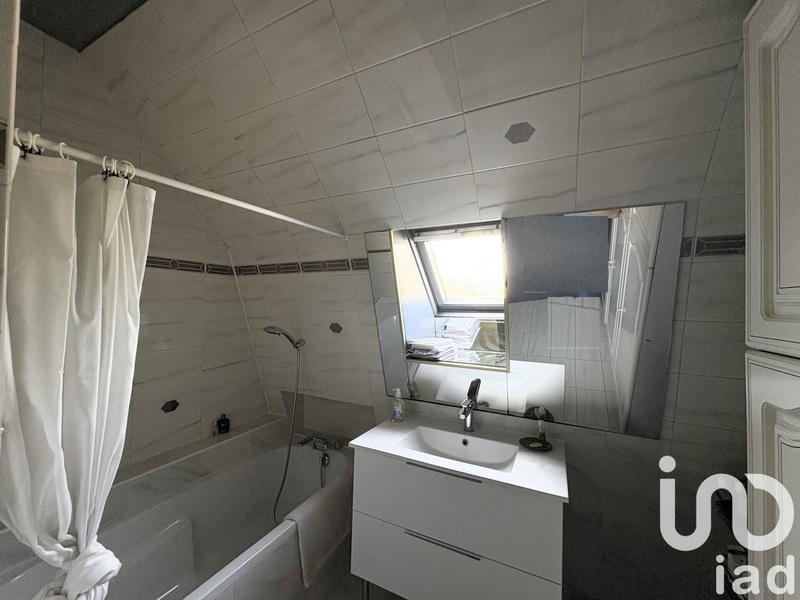 Maison - 135 m² - 8 pièces