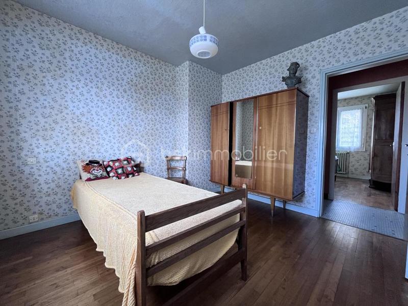 Maison traditionnelle - 120 m² - 7 pièces