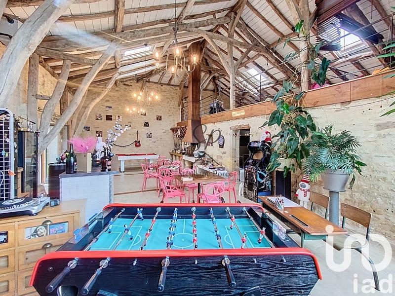 Maison - 480 m² - 10 pièces