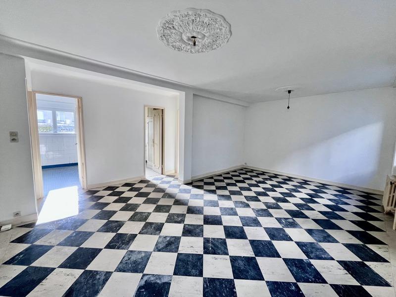 Appartement - 80 m² - 4 pièces