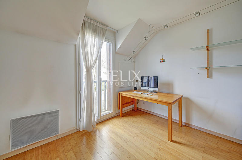 Maison - 141 m² - 7 pièces