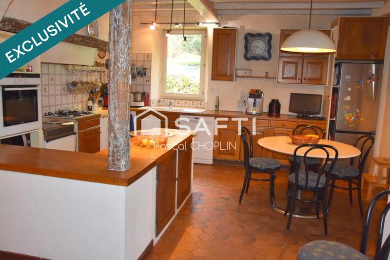 Maison - 344 m² - 11 pièces