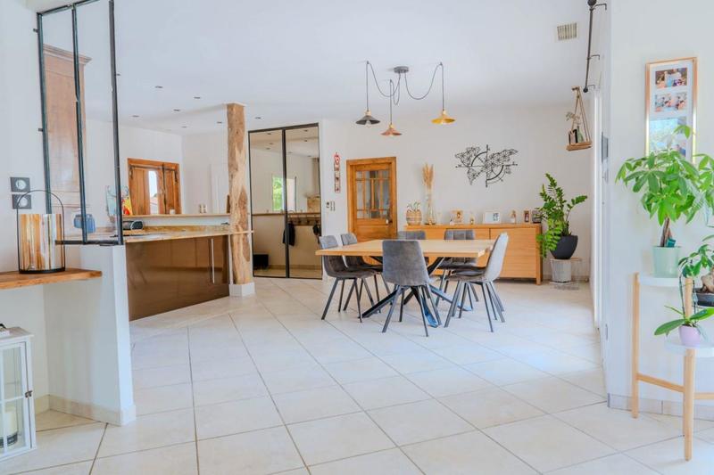 Maison - 130 m² - 4 pièces