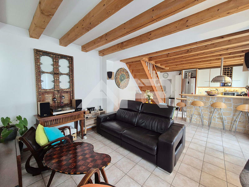 Appartement - 98 m² - 4 pièces