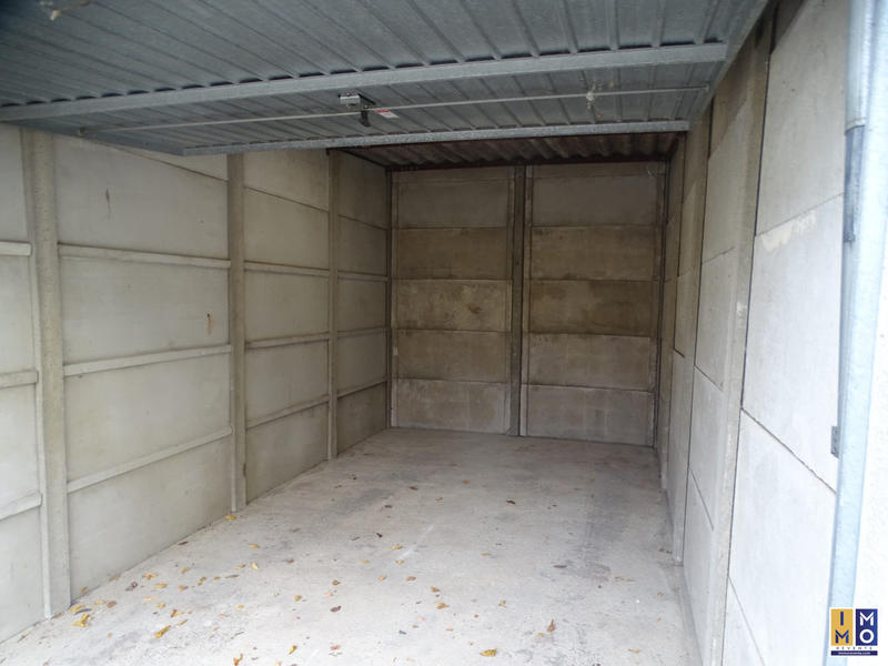 Parking / Garage - 15 m²