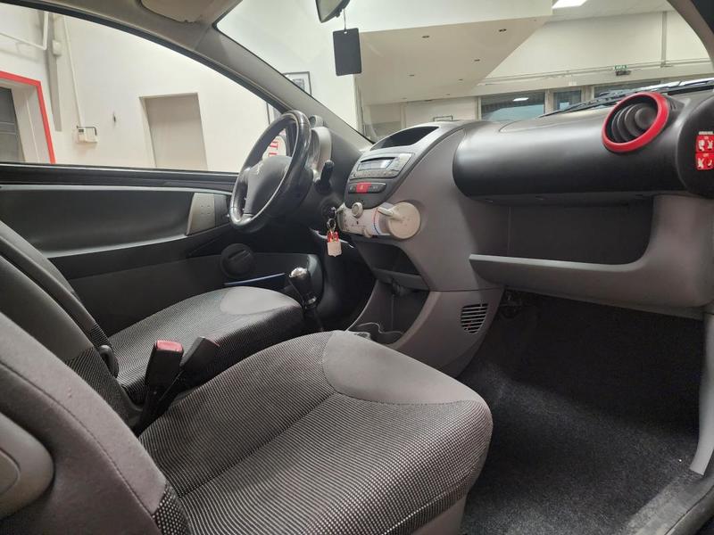 Peugeot 107 1.0 12v Street Racing 3p