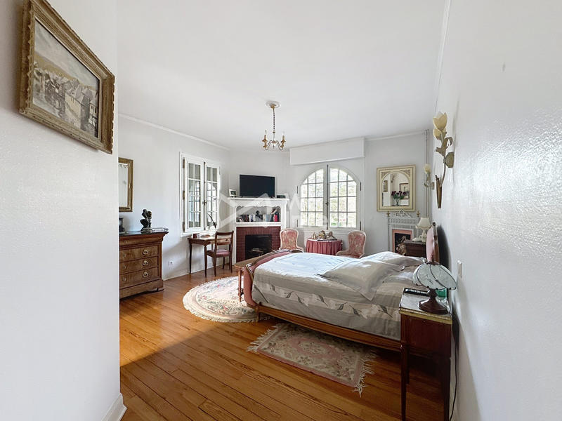 Appartement - 135 m² - 4 pièces