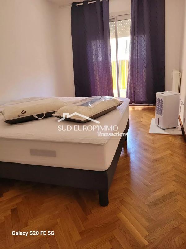 Appartement - 77 m² - 3 pièces