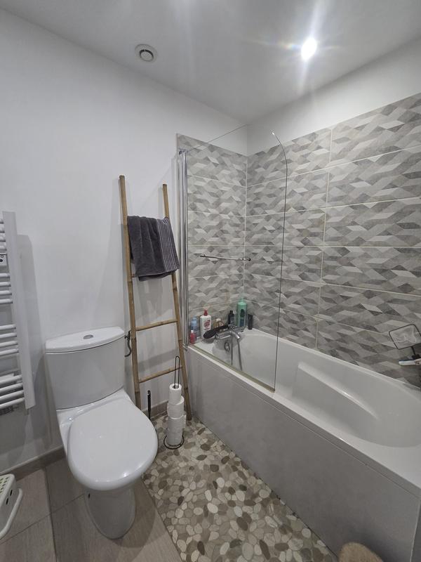 Maison - 98 m² - 5 pièces