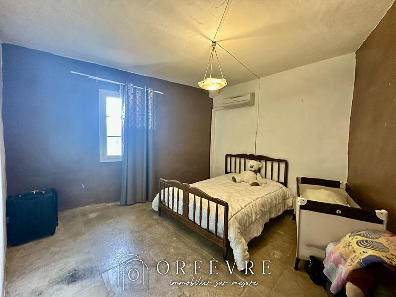 Maison - 240 m² - 7 pièces