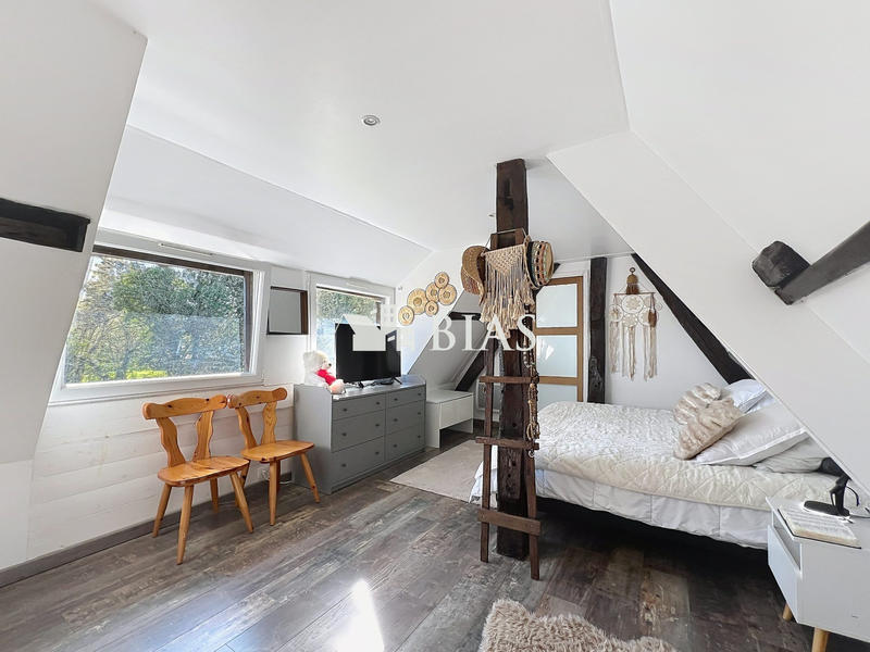 Maison - 92 m² - 4 pièces