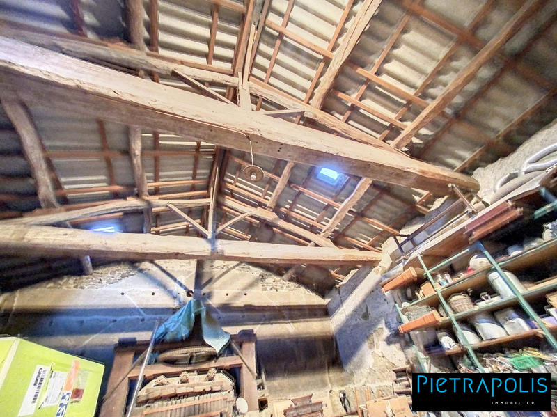 Maison - 270 m² - 8 pièces