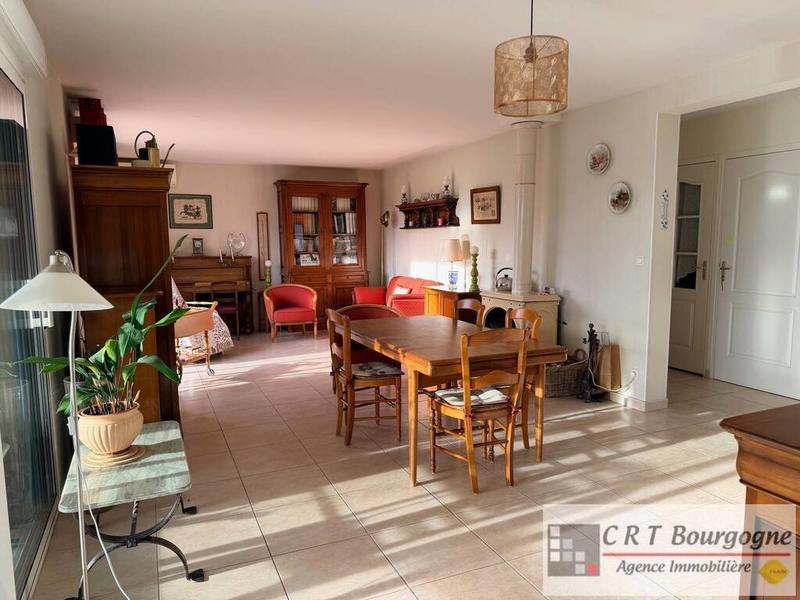 Maison - 202 m² - 7 pièces