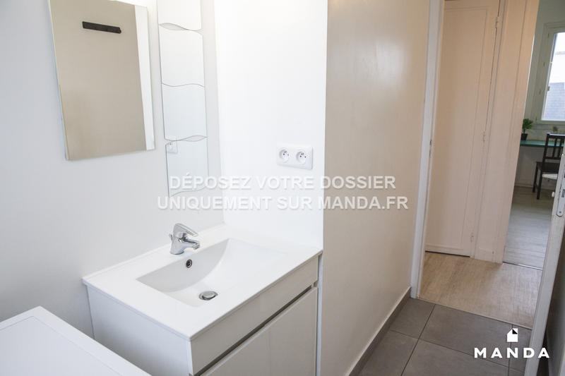 Chambre - 9 m² - 4 pièces