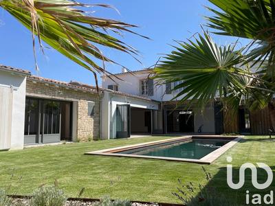 Maison - 291 m² - 8 pièces