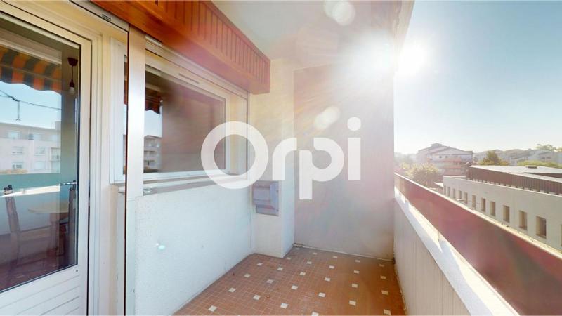 Appartement - 104 m² - 5 pièces