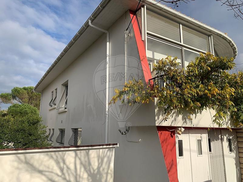 Villa - 168 m² - 6 pièces